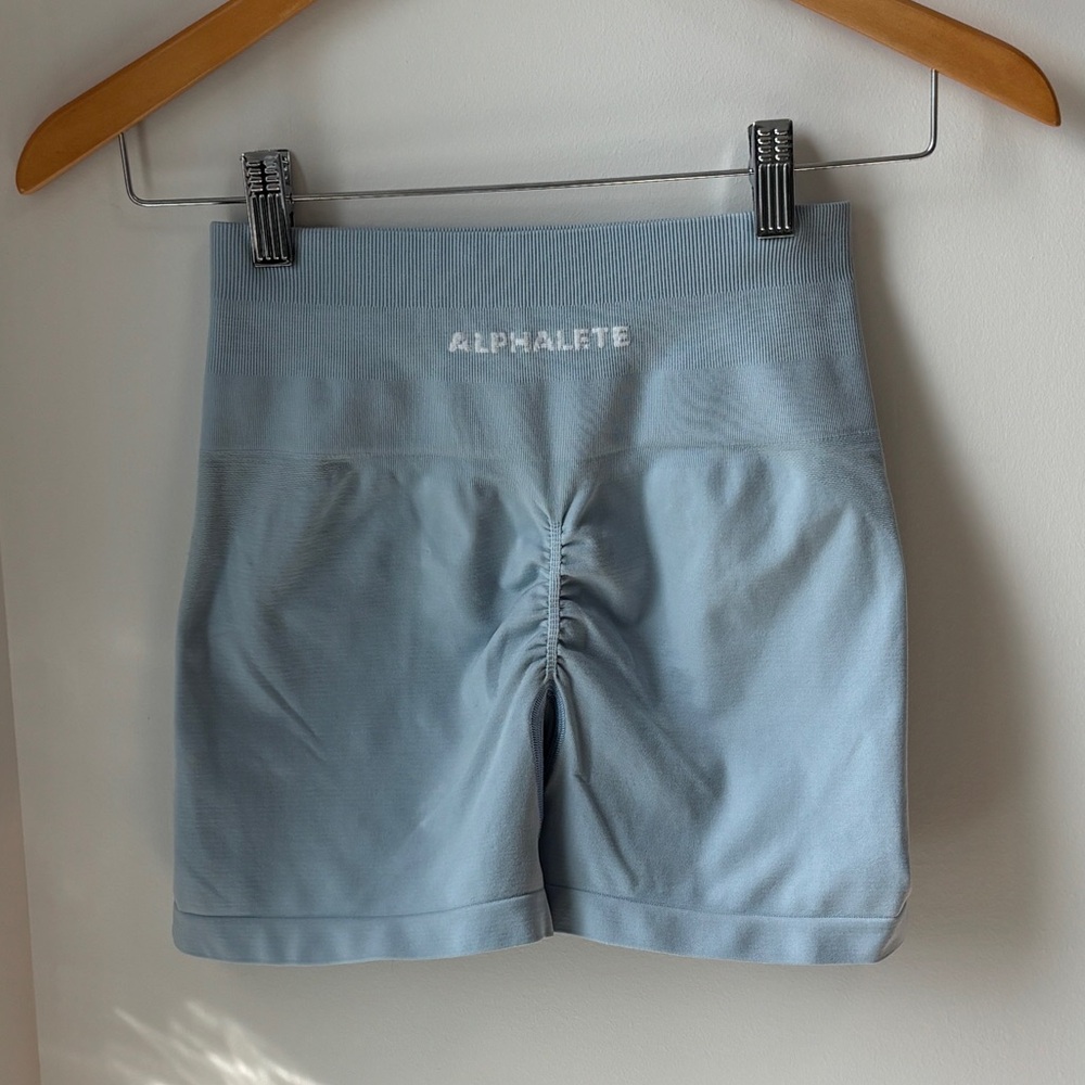 Alphalete Amplify Short Ice Blue Small